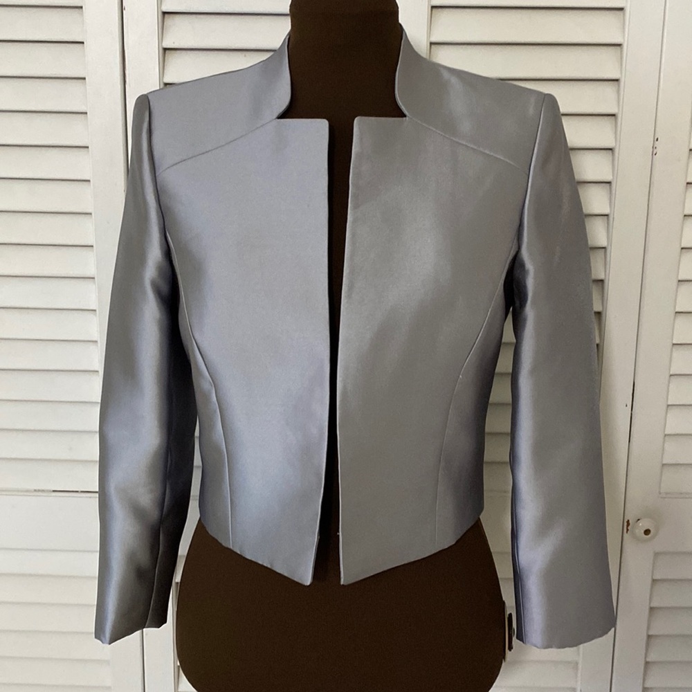Tahari “Arthur S. Levine”  Dress Jacket Gray Size 6